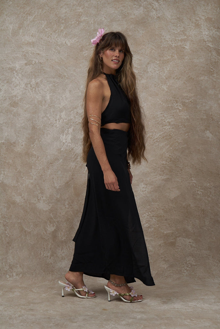 Zahara Top ~ Black - Waev Sports
