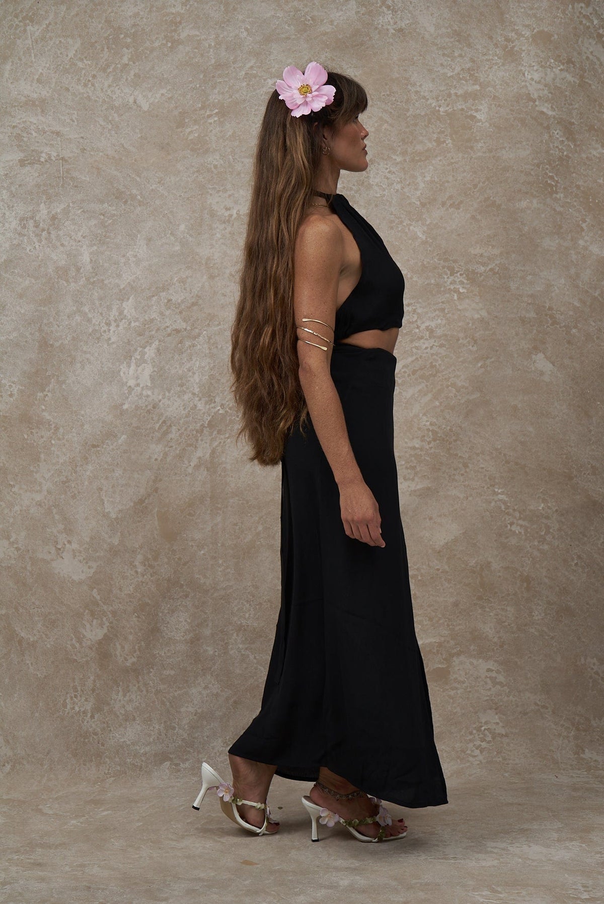 Zahara Top ~ Black - Waev Sports