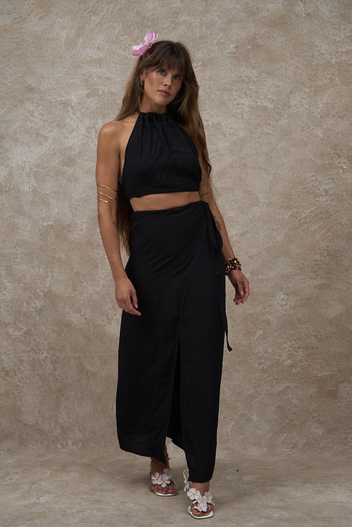 Zahara Top ~ Black - Waev Sports