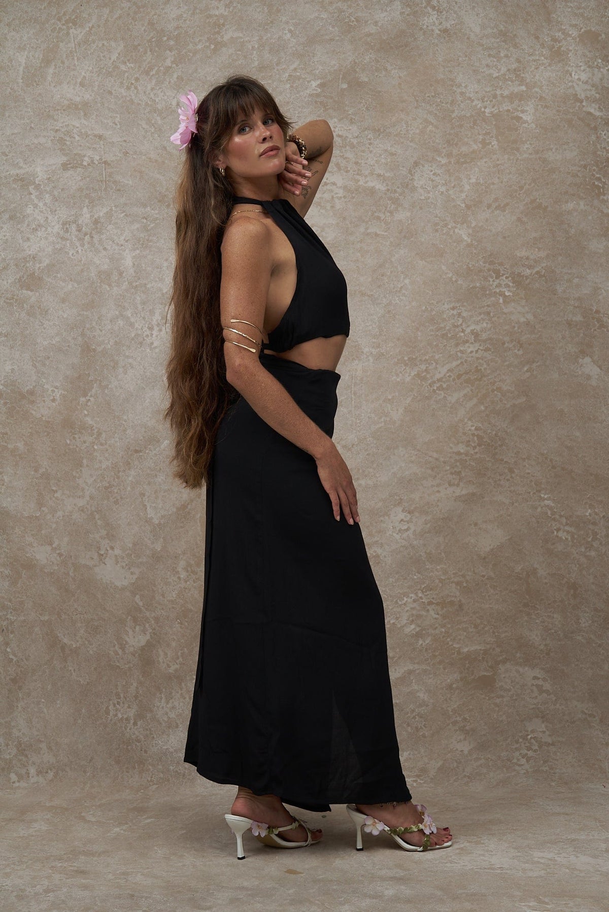 Zahara Top ~ Black - Waev Sports