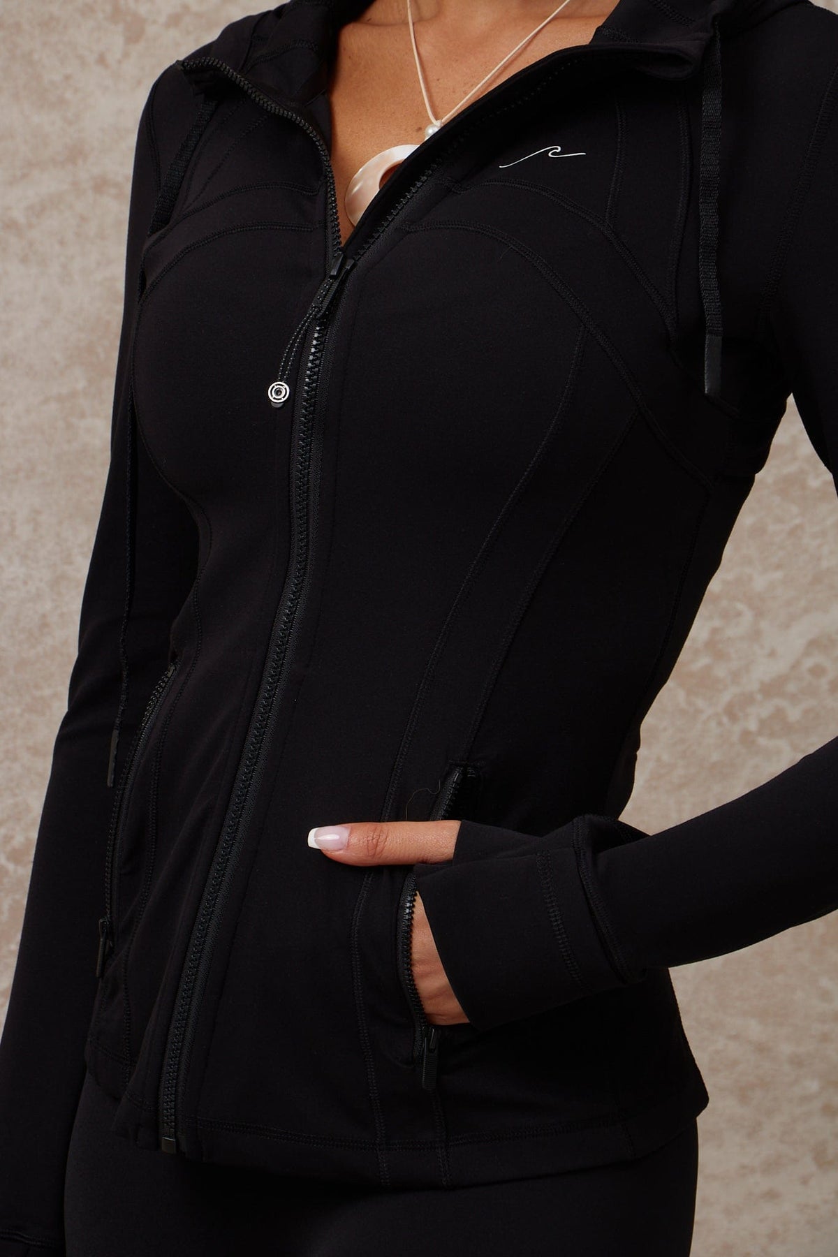 Aura Jacket Black - Waev Sports